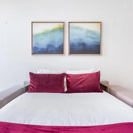 Whome | Alcantara Premium Apartment *