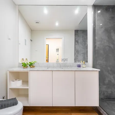 Whome | Alcantara Premium Apartment