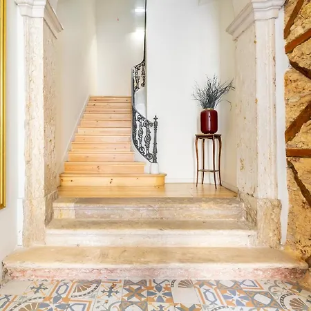 Whome | Alcantara Premium Apartment